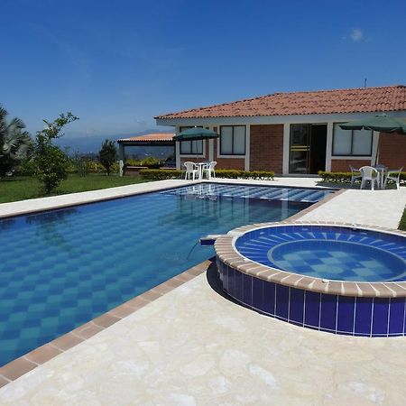 Hostal La Sultana Санта-Роса-де-Кабаль Экстерьер фото