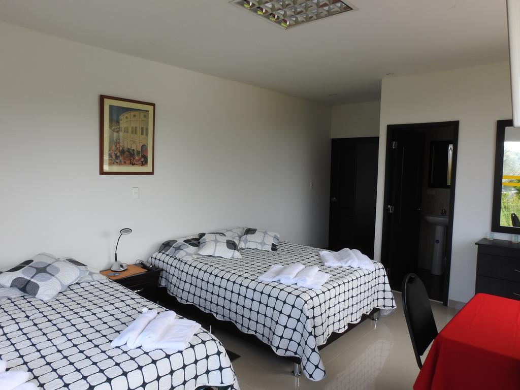 Hostal La Sultana Санта-Роса-де-Кабаль Экстерьер фото