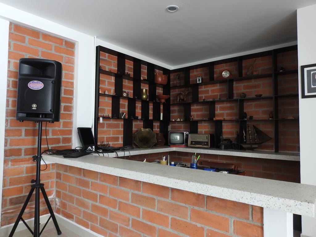 Hostal La Sultana Санта-Роса-де-Кабаль Экстерьер фото