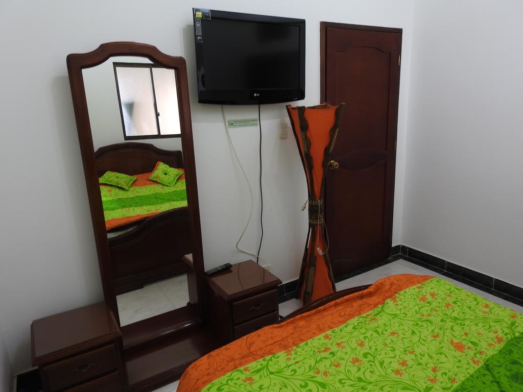 Hostal La Sultana Санта-Роса-де-Кабаль Экстерьер фото